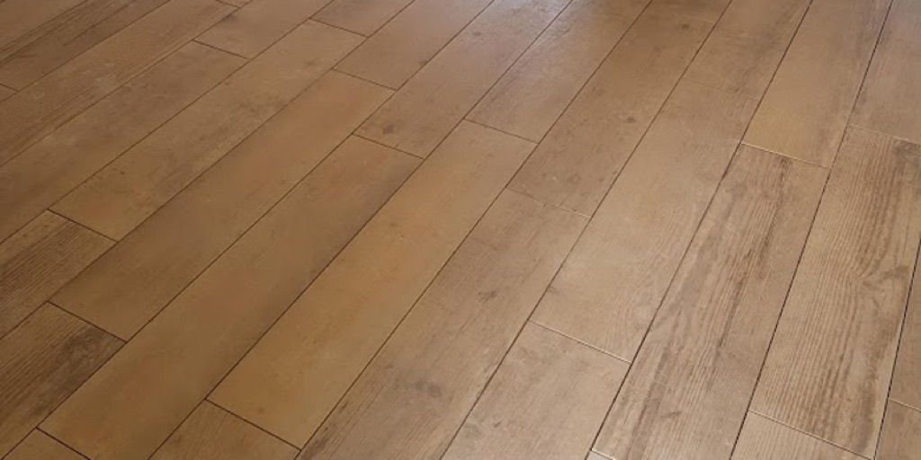 Houtlook tegelvloer in woonkamer